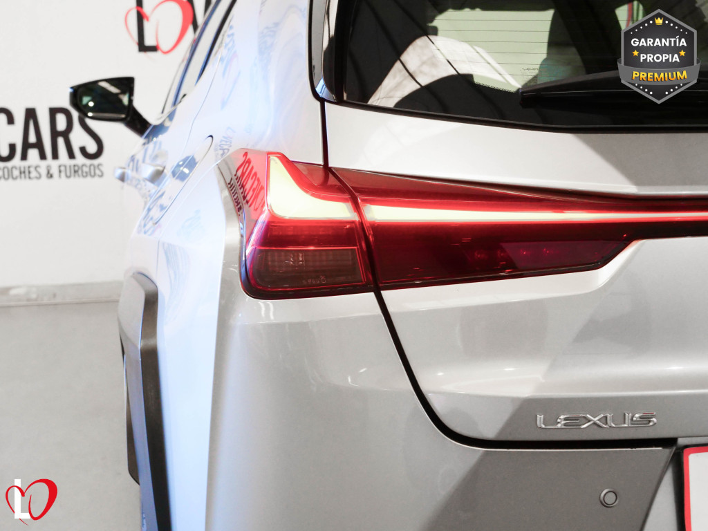 LEXUS UX 250H HYBRID 2WD 184 de segunda mano