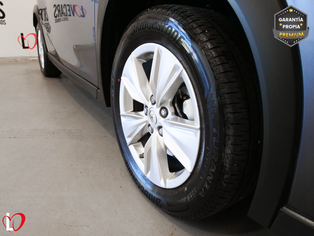 LEXUS UX 250H HYBRID 2WD 184 de segunda mano
