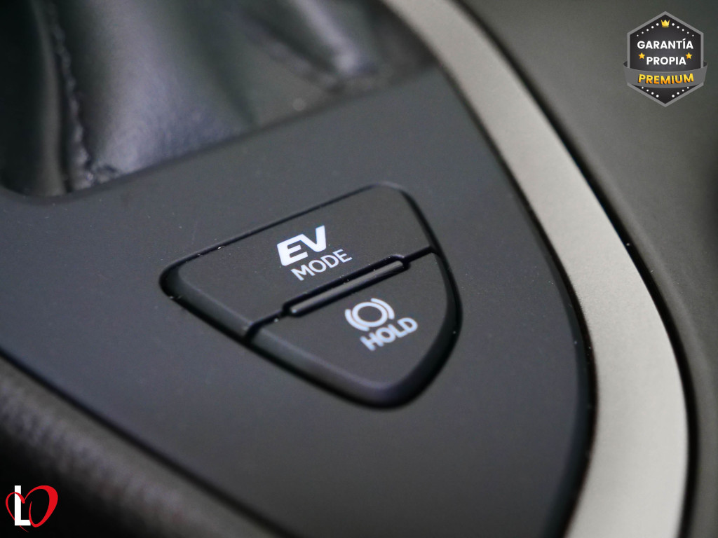 LEXUS UX 250H HYBRID 2WD 184 de segunda mano