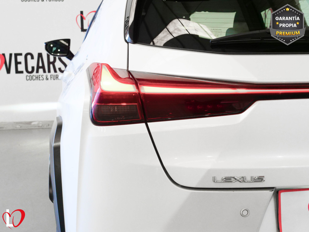 LEXUS UX 250H HYBRID 2WD 184 de segunda mano