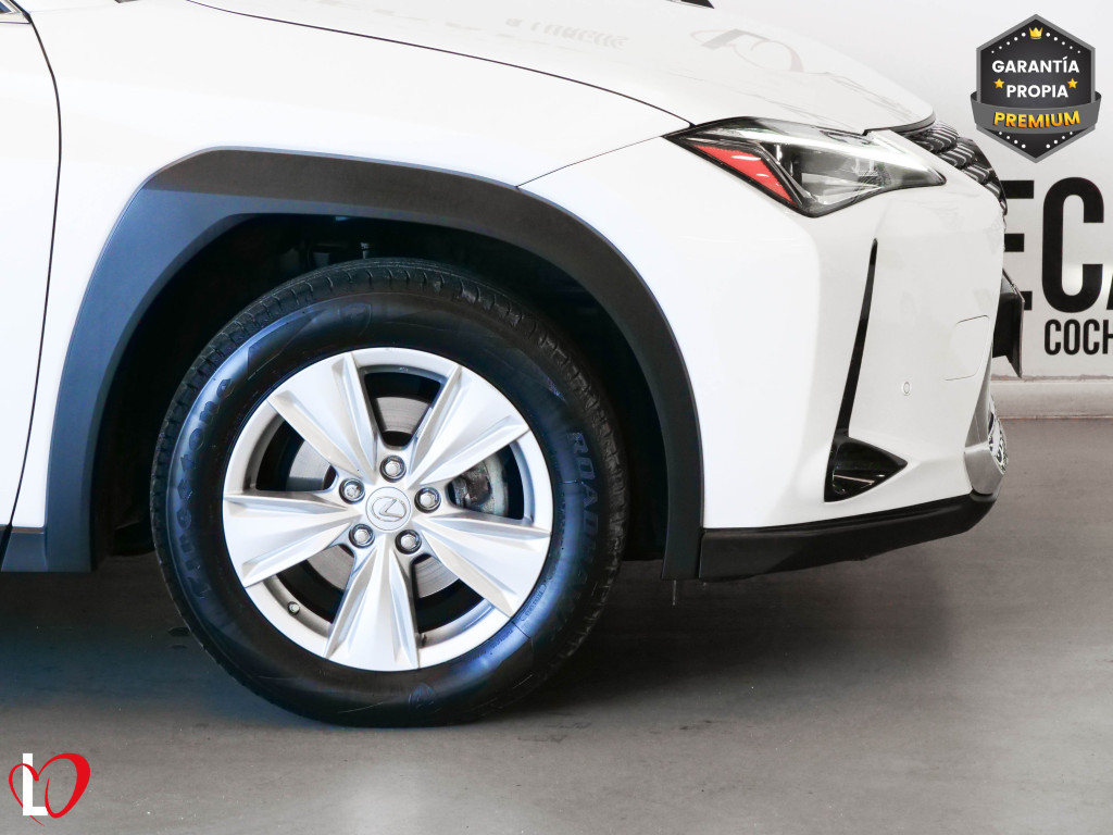 LEXUS UX 250H HYBRID 2WD 184 de segunda mano