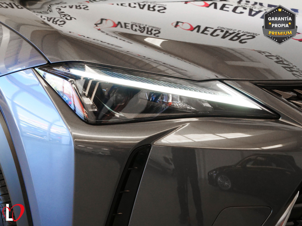 LEXUS UX 250H HYBRID 2WD 184 de segunda mano