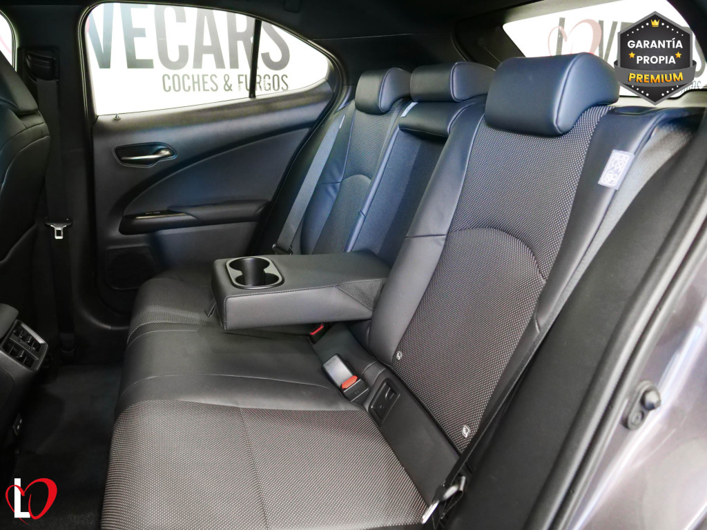 LEXUS UX 250H HYBRID 2WD 184 de segunda mano