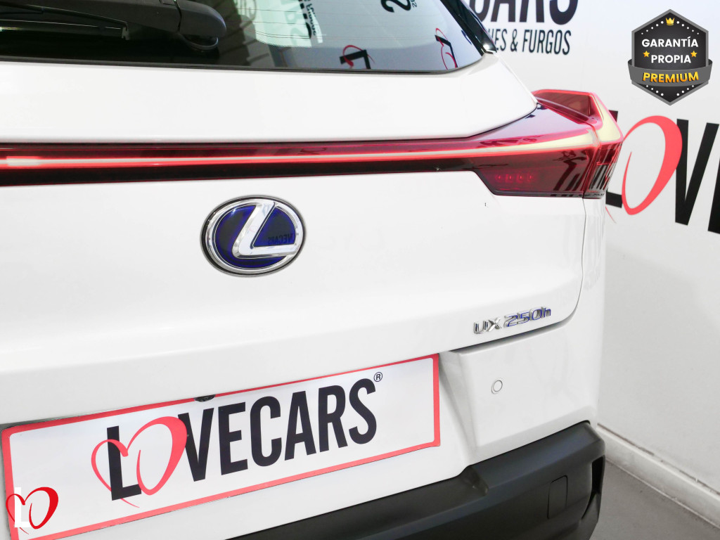 LEXUS UX 250H HYBRID 2WD 184 de segunda mano