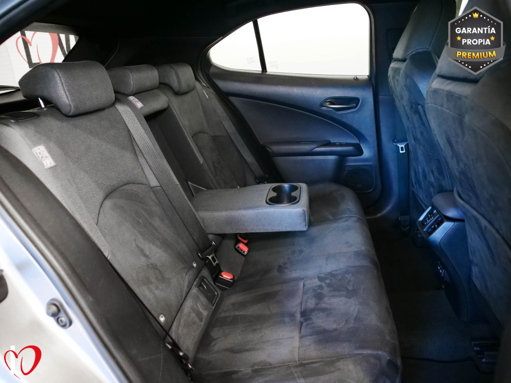 LEXUS UX 250H HYBRID 2WD 184 de segunda mano