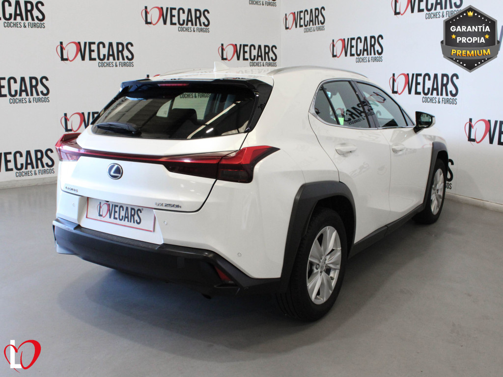 LEXUS UX 250H HYBRID 2WD 184 de segunda mano