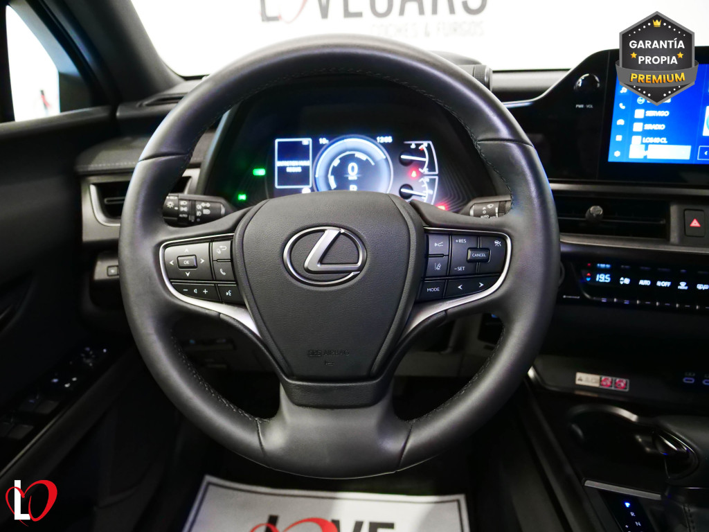 LEXUS UX 250H HYBRID 2WD 184 de segunda mano