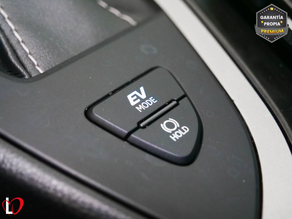 LEXUS UX 250H HYBRID 2WD 184 de segunda mano