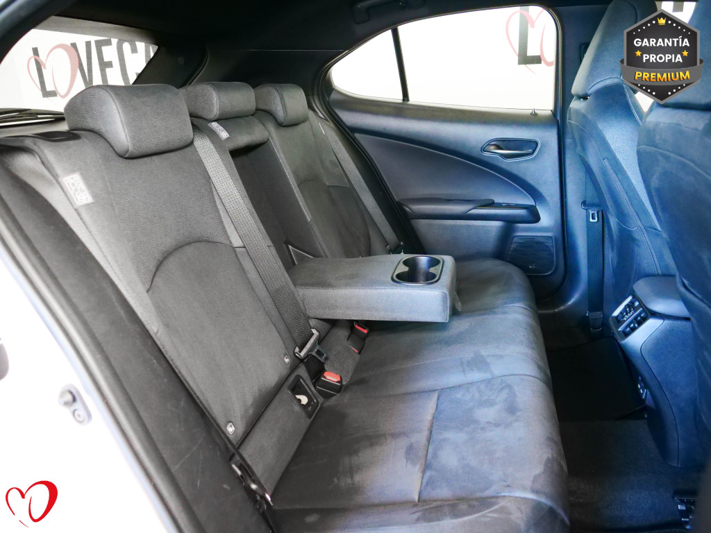 LEXUS UX 250H HYBRID 2WD 184 de segunda mano