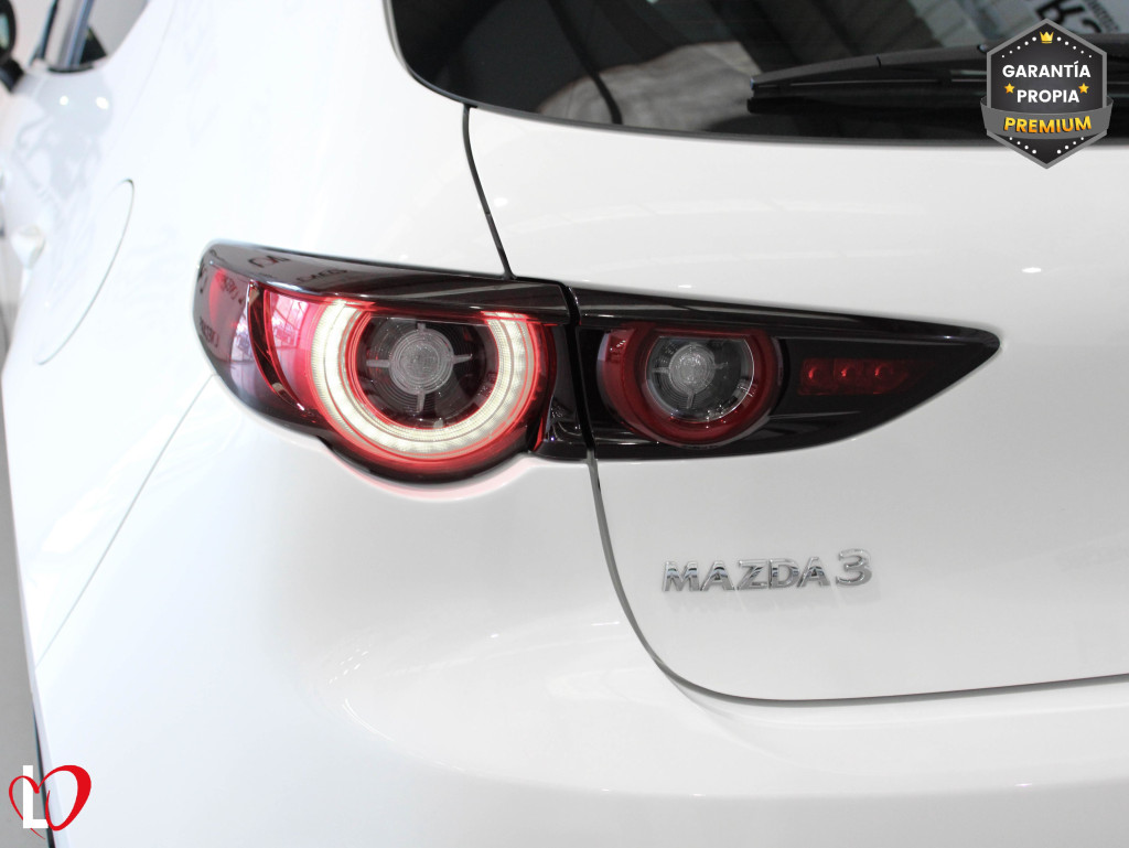 MAZDA 3 2.0 Hybrid. SKYACTIV-G 122 de segunda mano