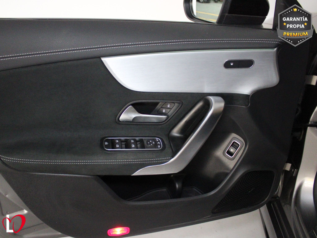 MERCEDES CLA 200 D DCT AUTOM. AMG LINE 150 de segunda mano