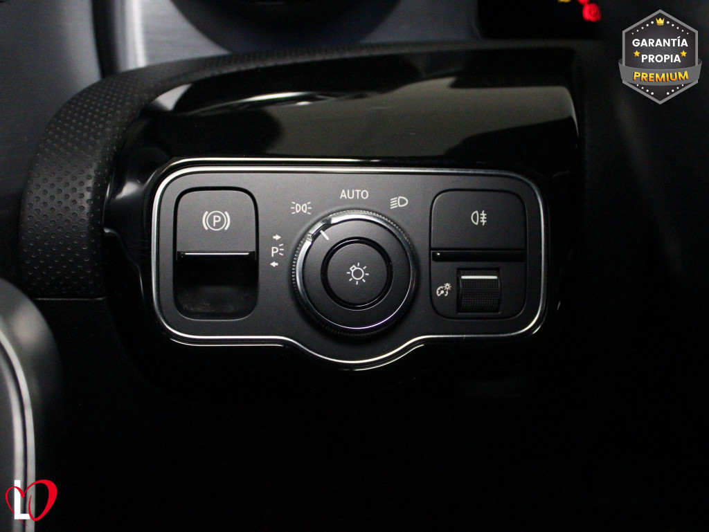 MERCEDES CLA 200 D DCT AUTOM. AMG LINE 150 de segunda mano
