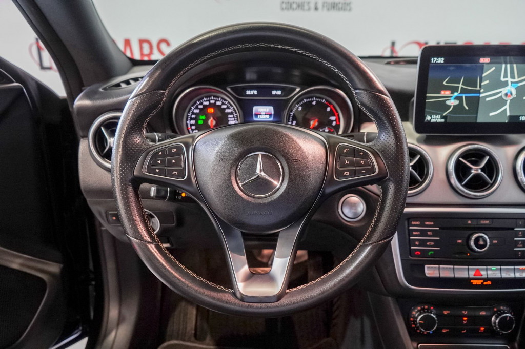 MERCEDES CLA 200 D SHOOTING BRAKE AUTO 136 de segunda mano