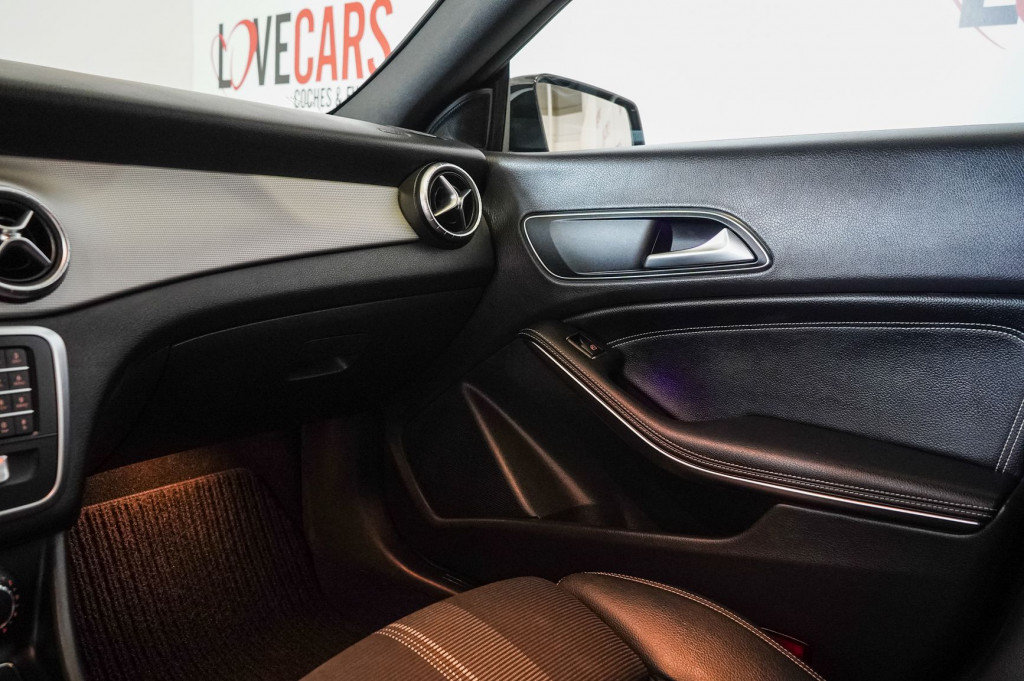 MERCEDES CLA 200 D SHOOTING BRAKE AUTO 136 de segunda mano