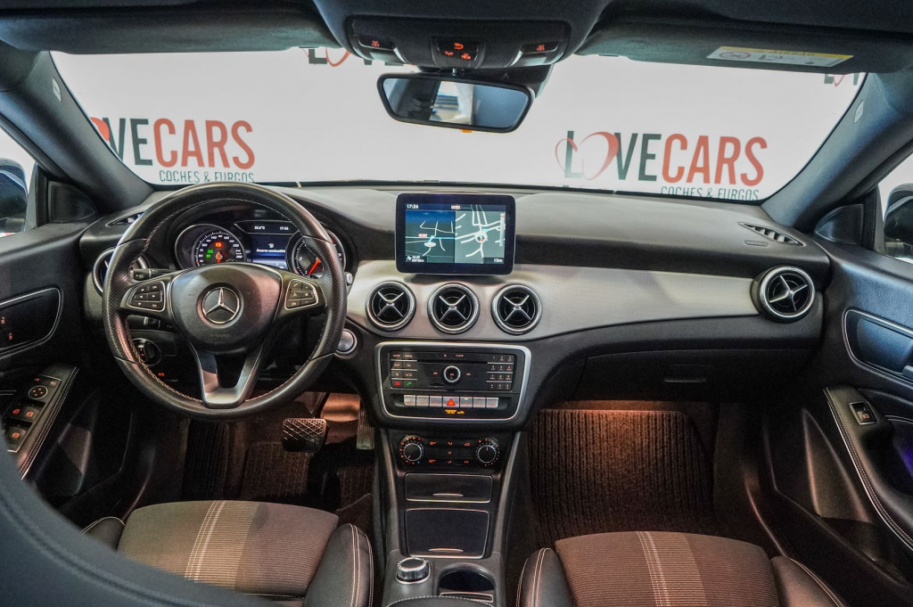 MERCEDES CLA 200 D SHOOTING BRAKE AUTO 136 de segunda mano