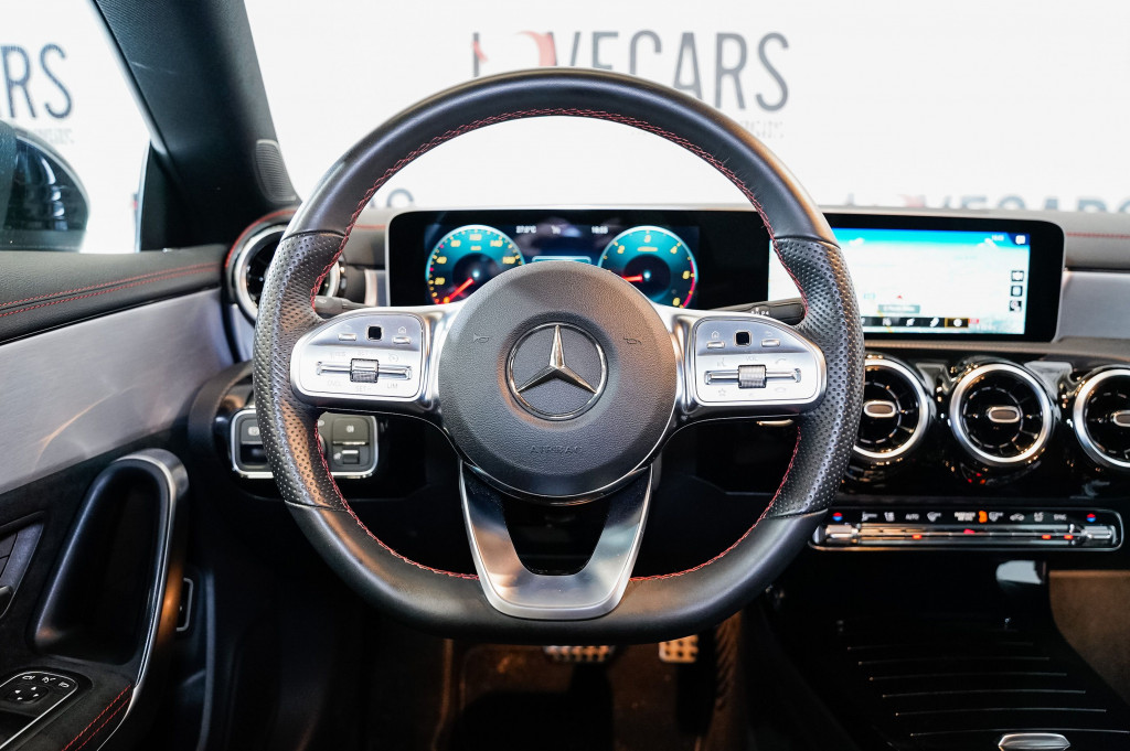 MERCEDES CLA COUPE 200 D AMG DCT 150 de segunda mano