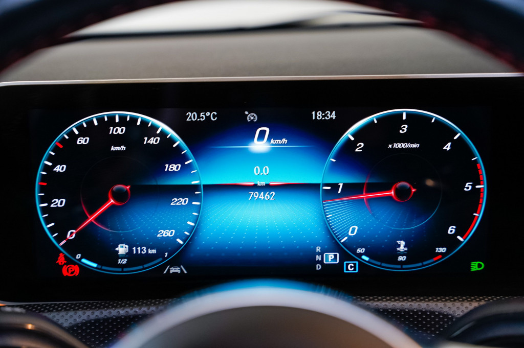 MERCEDES CLA COUPE 200 D AMG DCT 150 de segunda mano