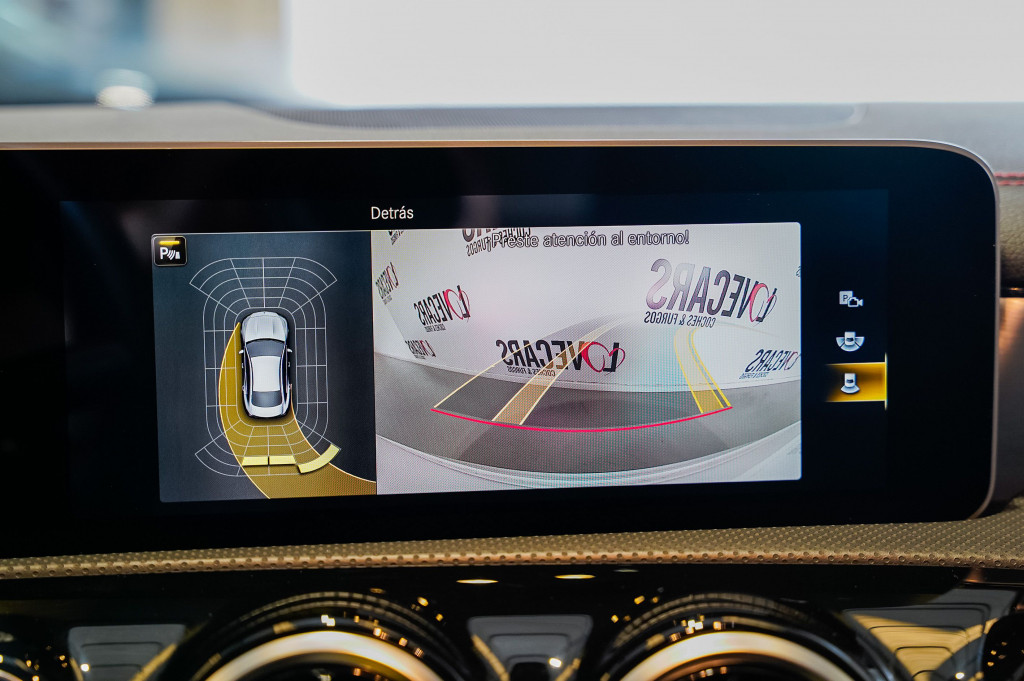 MERCEDES CLA COUPE 200 D AMG DCT 150 de segunda mano