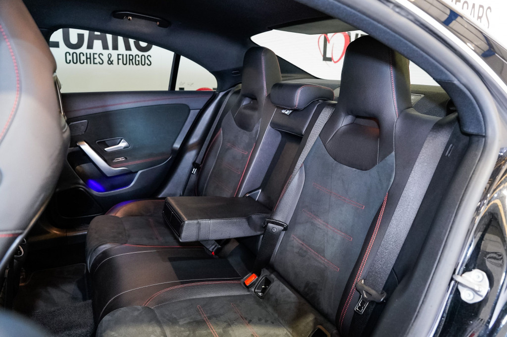 MERCEDES CLA COUPE 200 D AMG DCT 150 de segunda mano