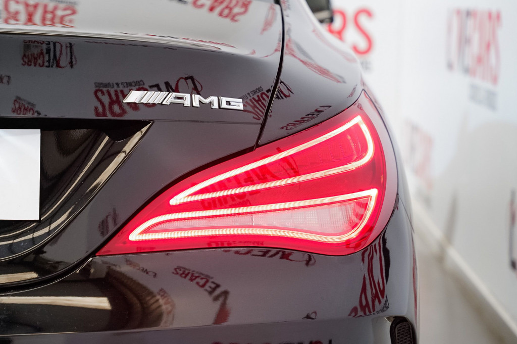MERCEDES CLA COUPE 200 D COUPE AMG 136 de segunda mano