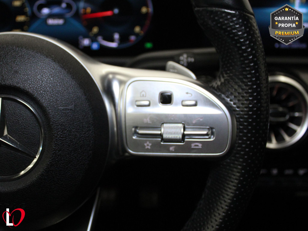 MERCEDES CLA SHOOTING BRAKE 200 D DCT AMG Line de segunda mano