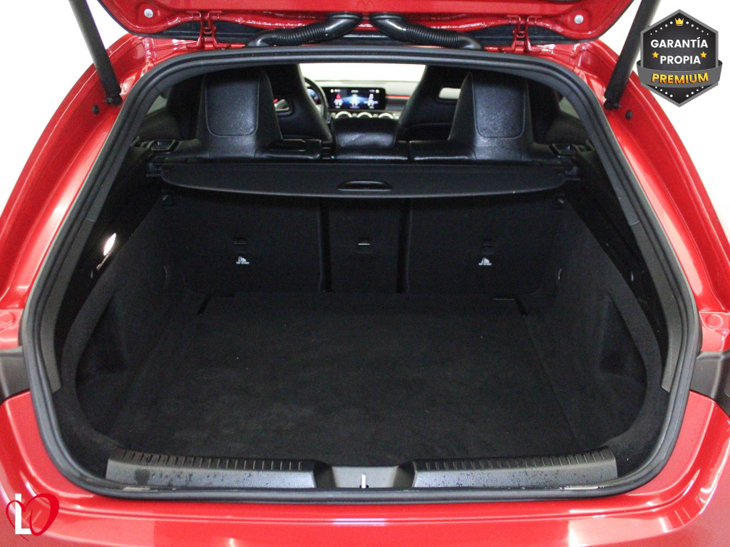 MERCEDES CLA SHOOTING BRAKE 200 D DCT AMG Line de segunda mano