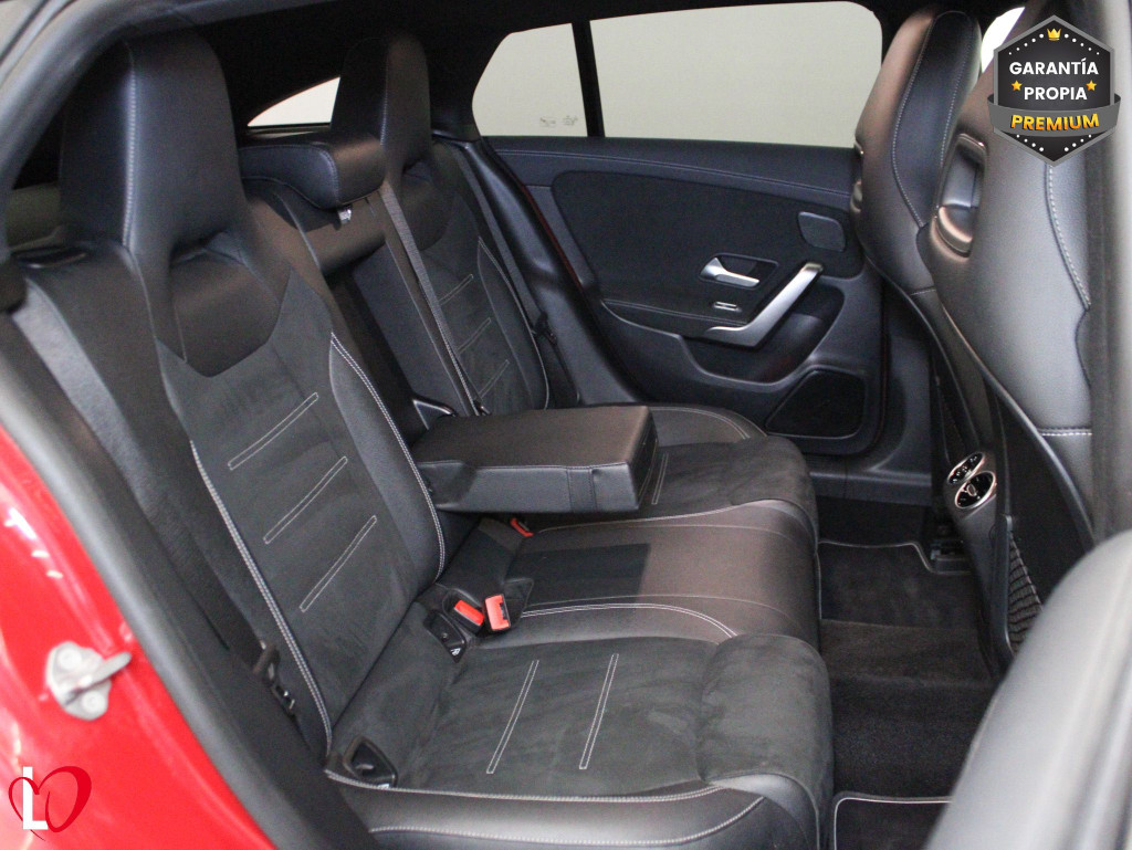 MERCEDES CLA SHOOTING BRAKE 200 D DCT AMG Line de segunda mano