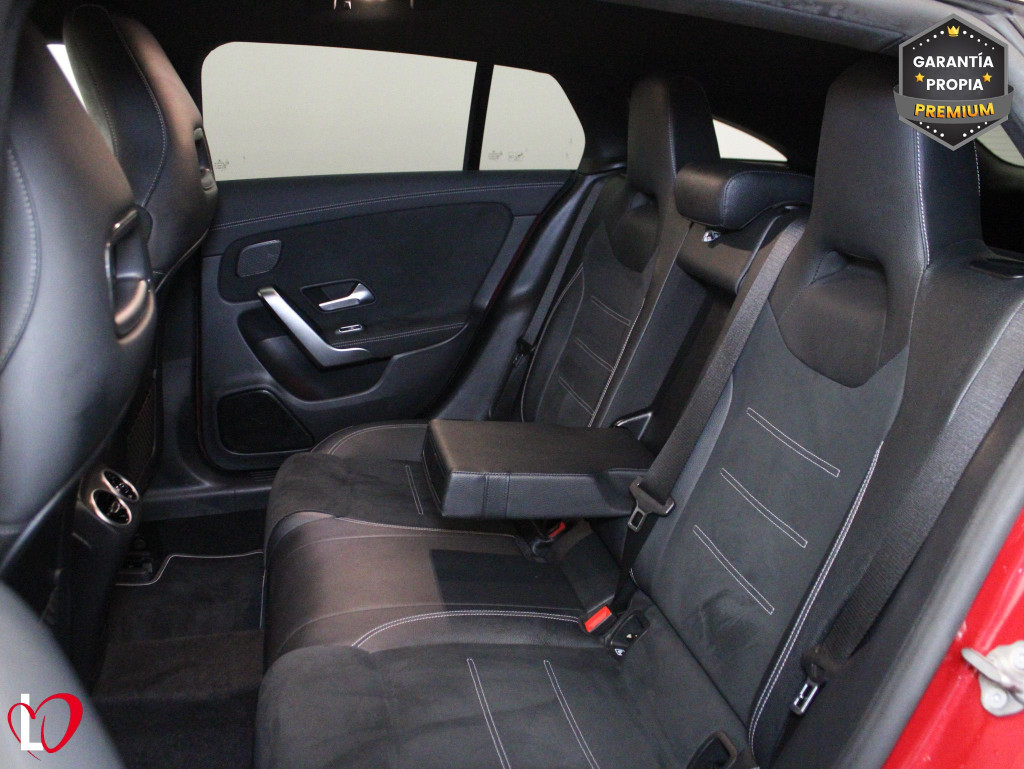 MERCEDES CLA SHOOTING BRAKE 200 D DCT AMG Line de segunda mano