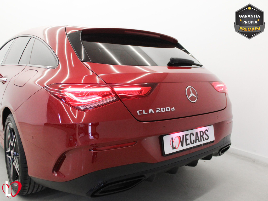 MERCEDES CLA SHOOTING BRAKE 200 D DCT AMG Line de segunda mano