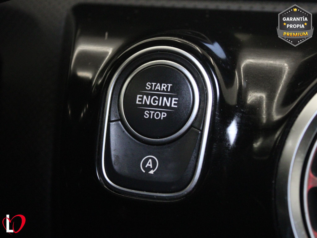 MERCEDES CLA SHOOTING BRAKE 200 D DCT AMG Line de segunda mano
