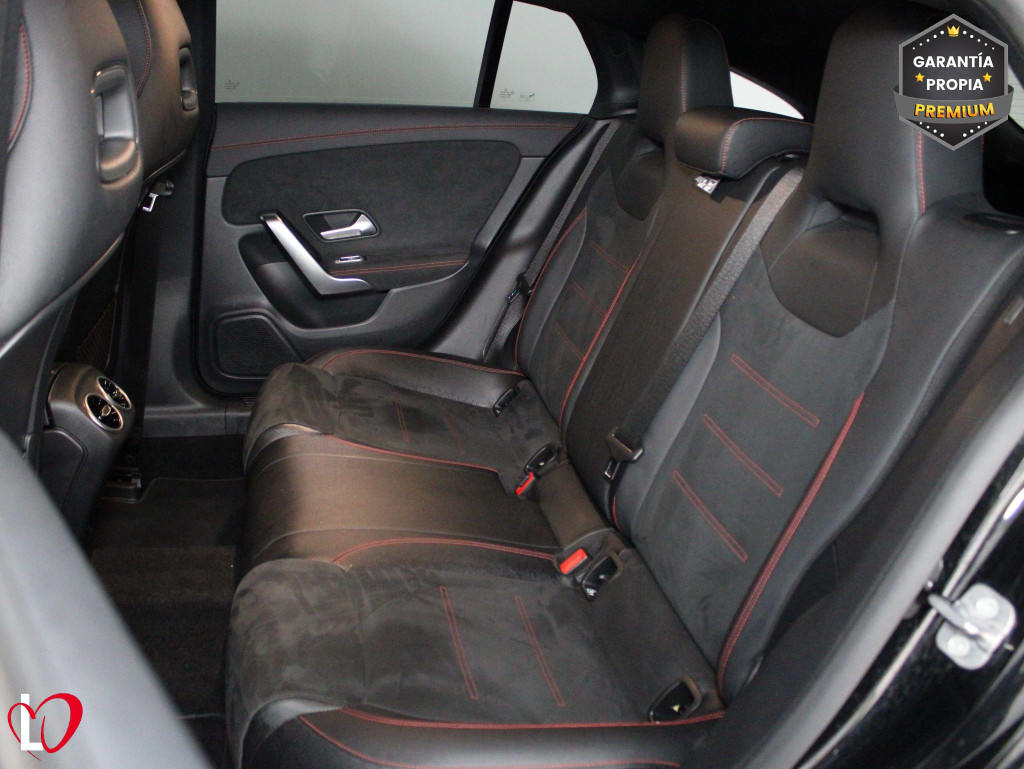 MERCEDES CLA SHOOTING BRAKE 200 D DCT AUTOM. AMG LINE 150 de segunda mano