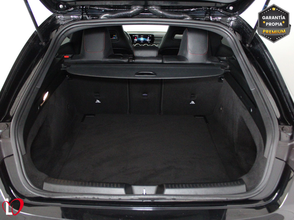 MERCEDES CLA SHOOTING BRAKE 200 D DCT AUTOM. AMG LINE 150 de segunda mano