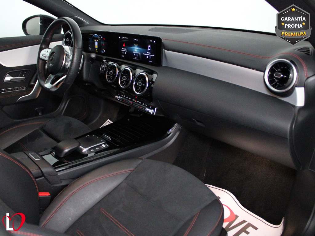 MERCEDES CLA SHOOTING BRAKE 200 D DCT AUTOM. AMG LINE 150 de segunda mano