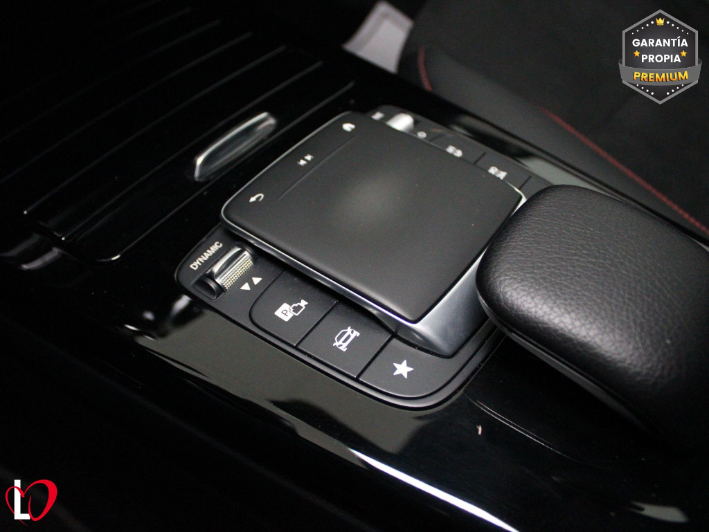 MERCEDES CLA SHOOTING BRAKE 200 D DCT AUTOM. AMG LINE 150 de segunda mano