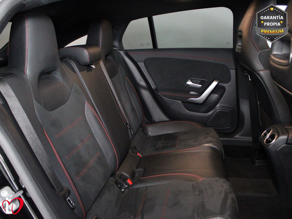 MERCEDES CLA SHOOTING BRAKE 200 D DCT AUTOM. AMG LINE 150 de segunda mano