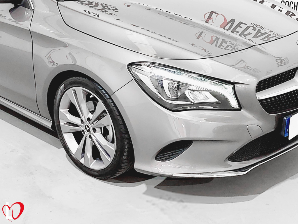 MERCEDES CLA SHOOTING BRAKE 200 D URBAN 136 AUTOM. de segunda mano