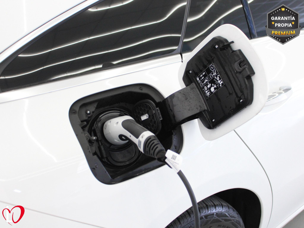 MERCEDES CLA SHOOTING BRAKE 250e 218 de segunda mano