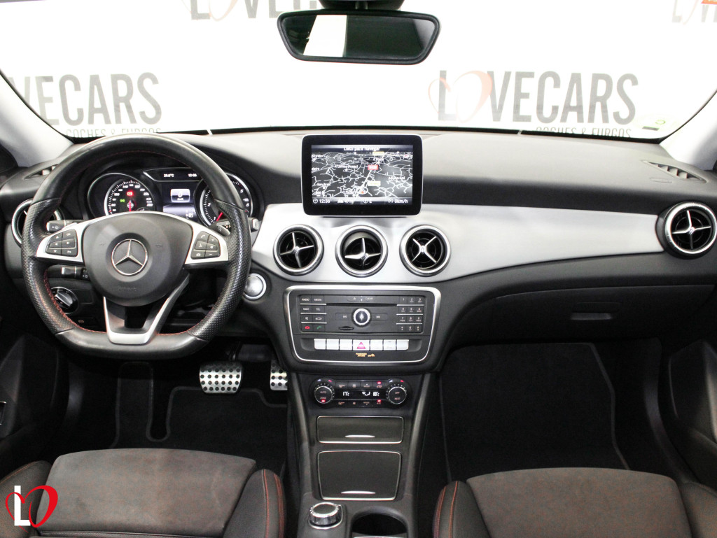 MERCEDES CLA SHOOTING BRAKE CLA 220 D AUTOMÁTICO AMG 177 de segunda mano