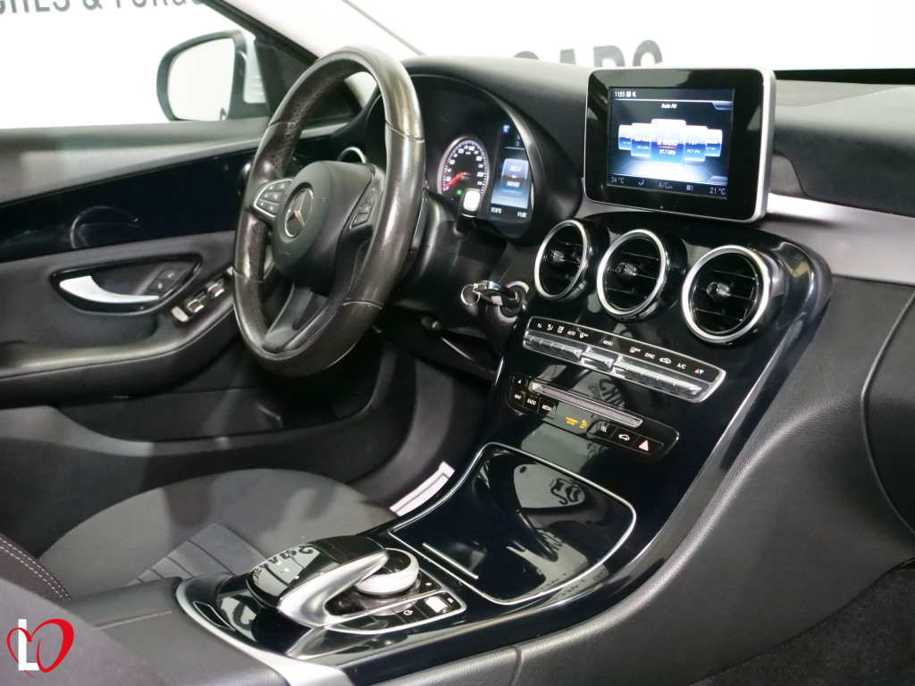 MERCEDES CLASE 200 D AUTO. BUSINESS 136 de segunda mano