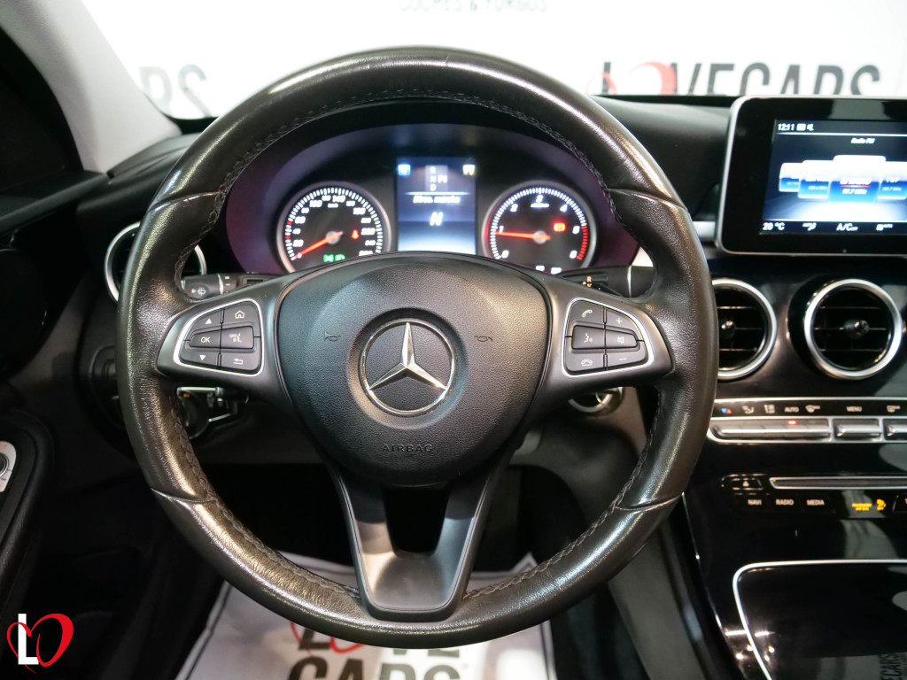 MERCEDES CLASE 200 D AUTO. BUSINESS 136 de segunda mano