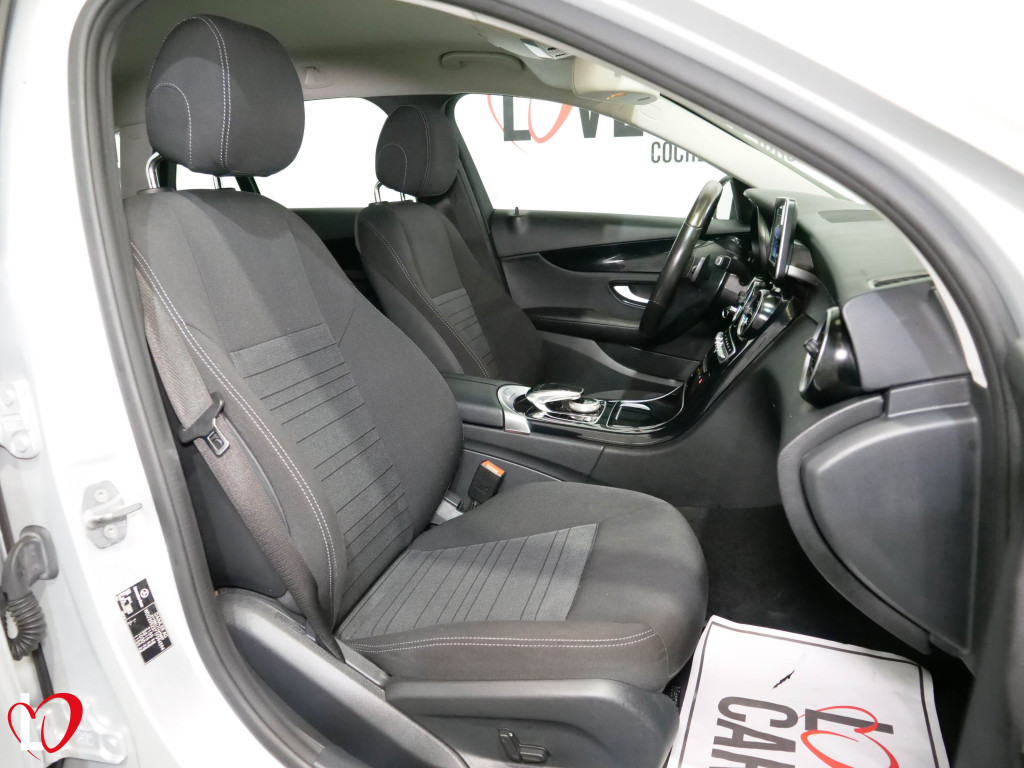 MERCEDES CLASE 200 D AUTO. BUSINESS 136 de segunda mano