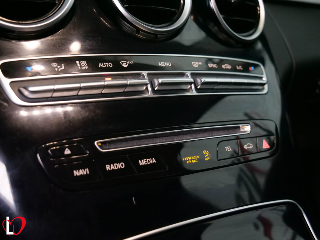 MERCEDES CLASE 200 D AUTO. BUSINESS 136 de segunda mano