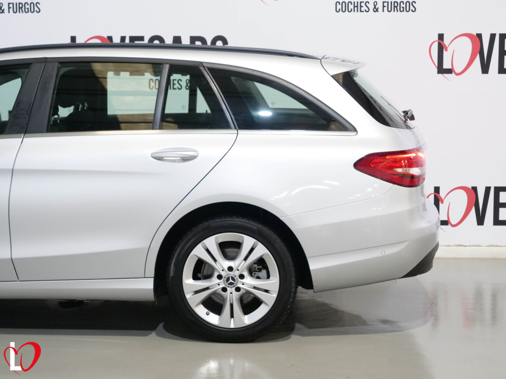 MERCEDES CLASE 200 D AUTO. BUSINESS 136 de segunda mano
