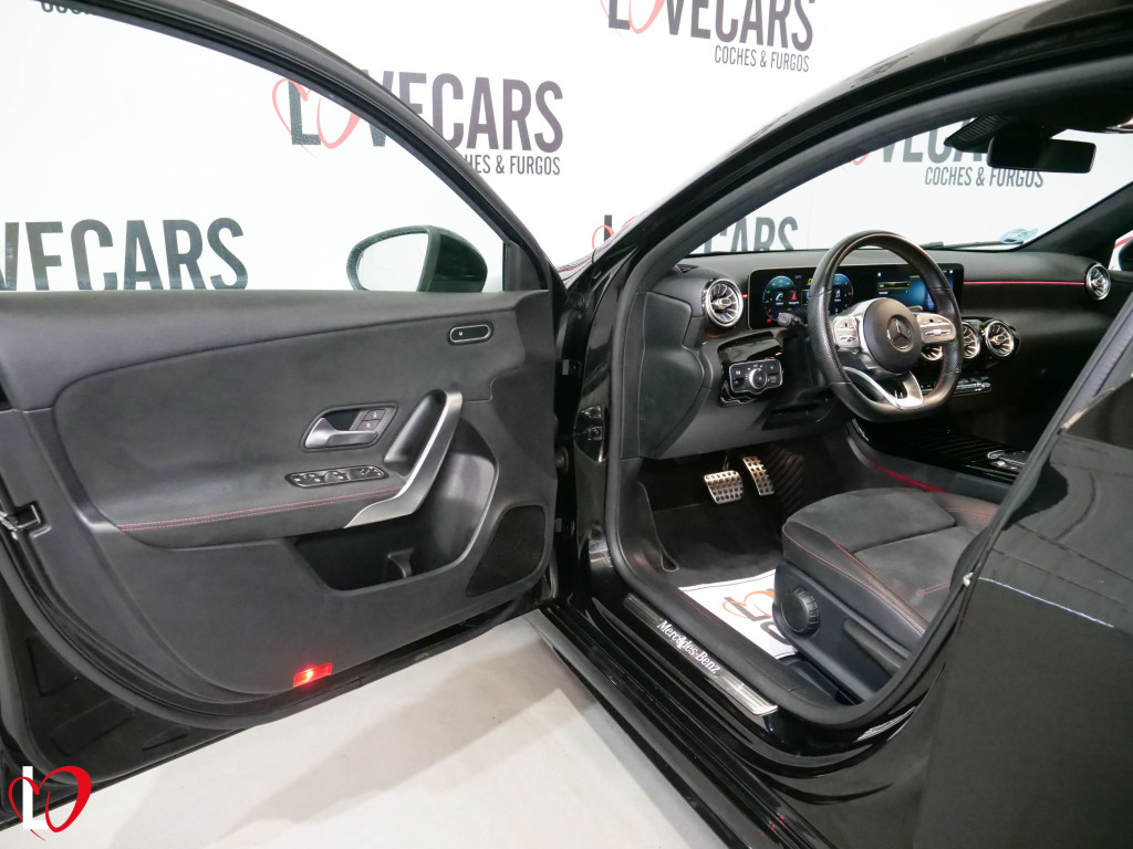 MERCEDES CLASE A 180 D 7G-DCT AMG 116 de segunda mano