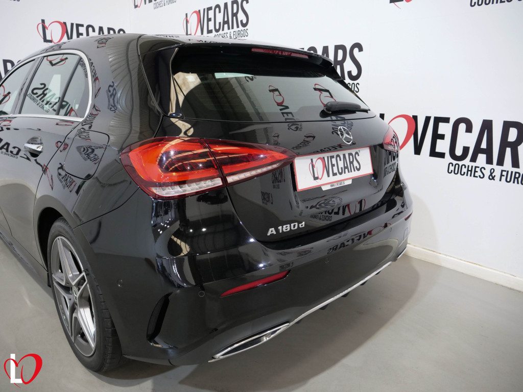 MERCEDES CLASE A 180 D 7G-DCT AMG 116 de segunda mano