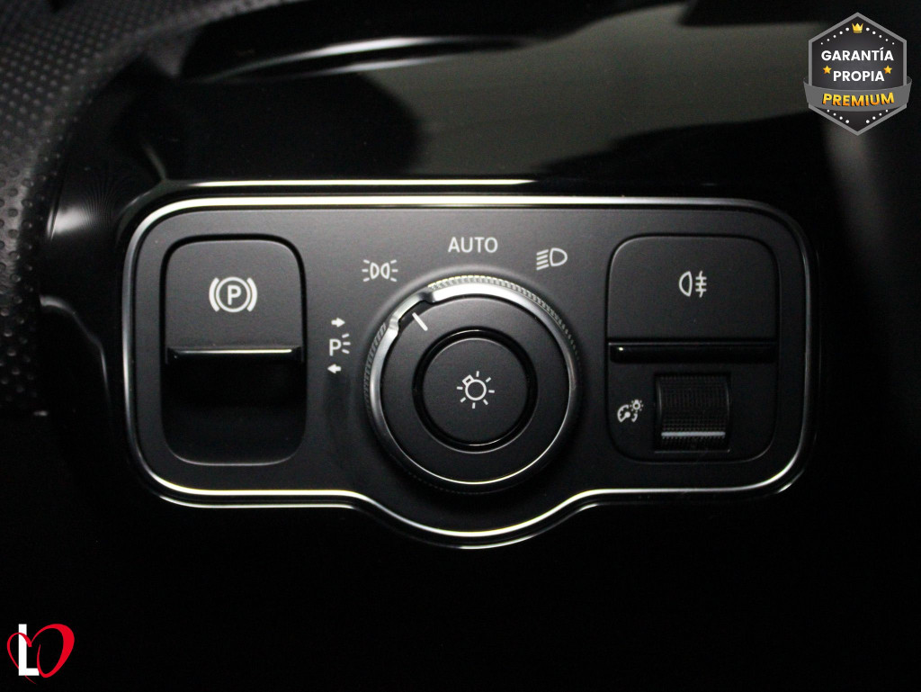 MERCEDES CLASE A 180 D AUTOM. ADVANTAGE 116 de segunda mano
