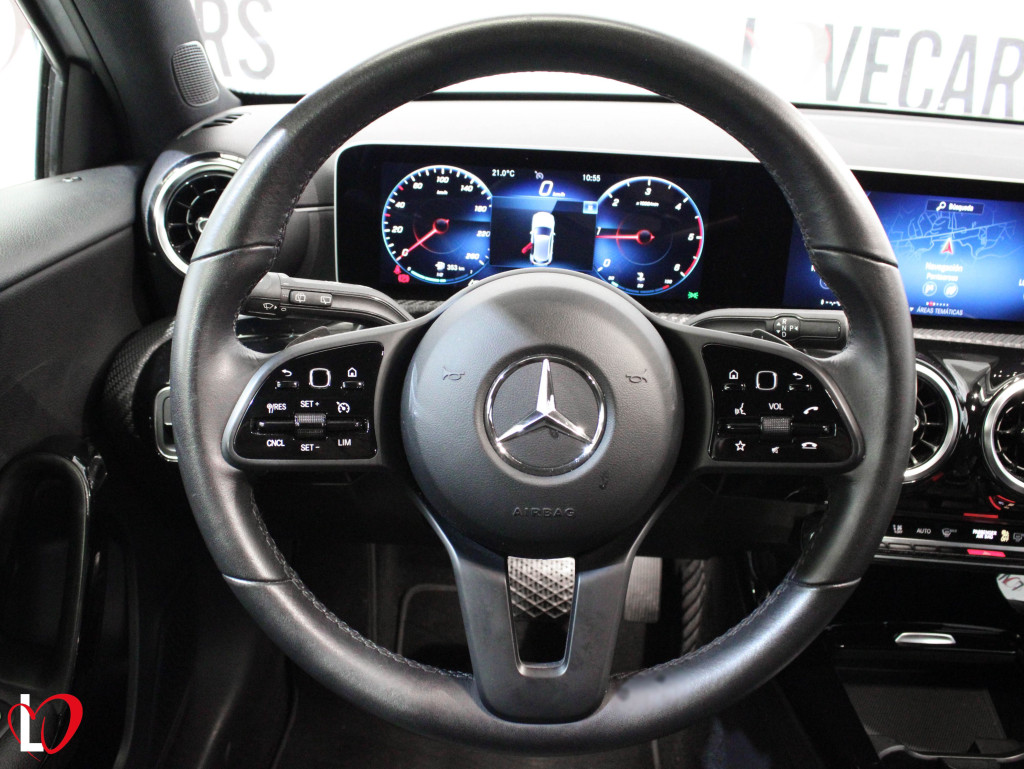 MERCEDES CLASE A 180 D new 7G DCT 116 de segunda mano