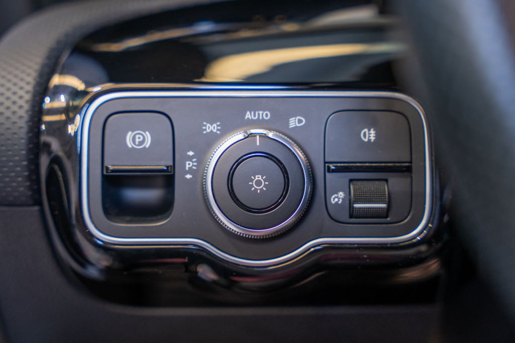 MERCEDES CLASE A 180D AMG de segunda mano