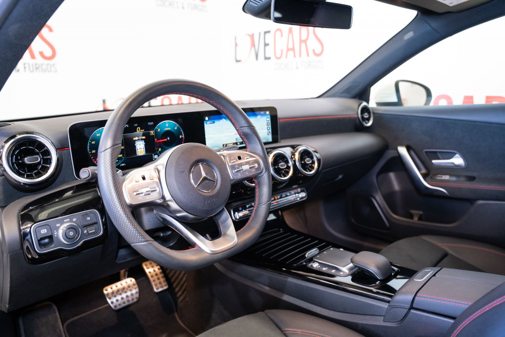 MERCEDES CLASE A 180D AMG de segunda mano