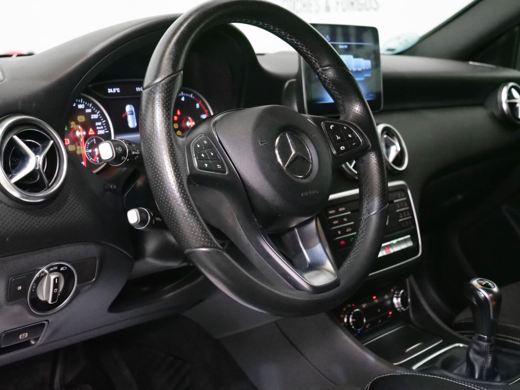 MERCEDES CLASE A 200 D AMG 136 de segunda mano